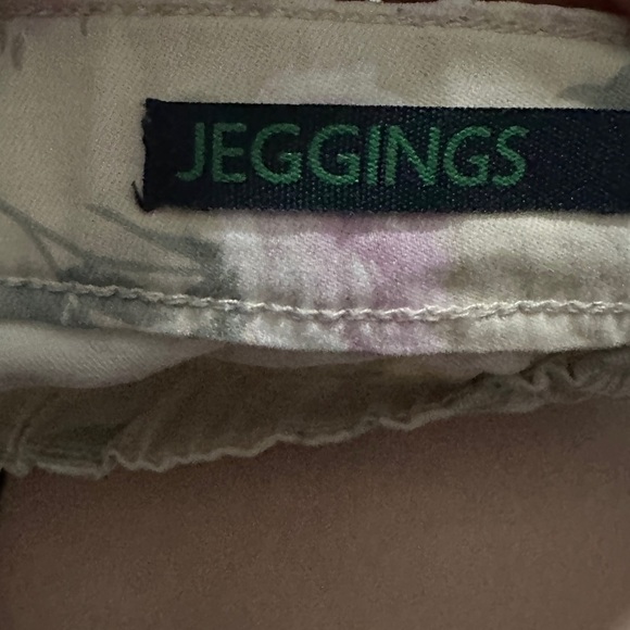 Floral Print Jeggings Size 32w - Picture 5 of 6